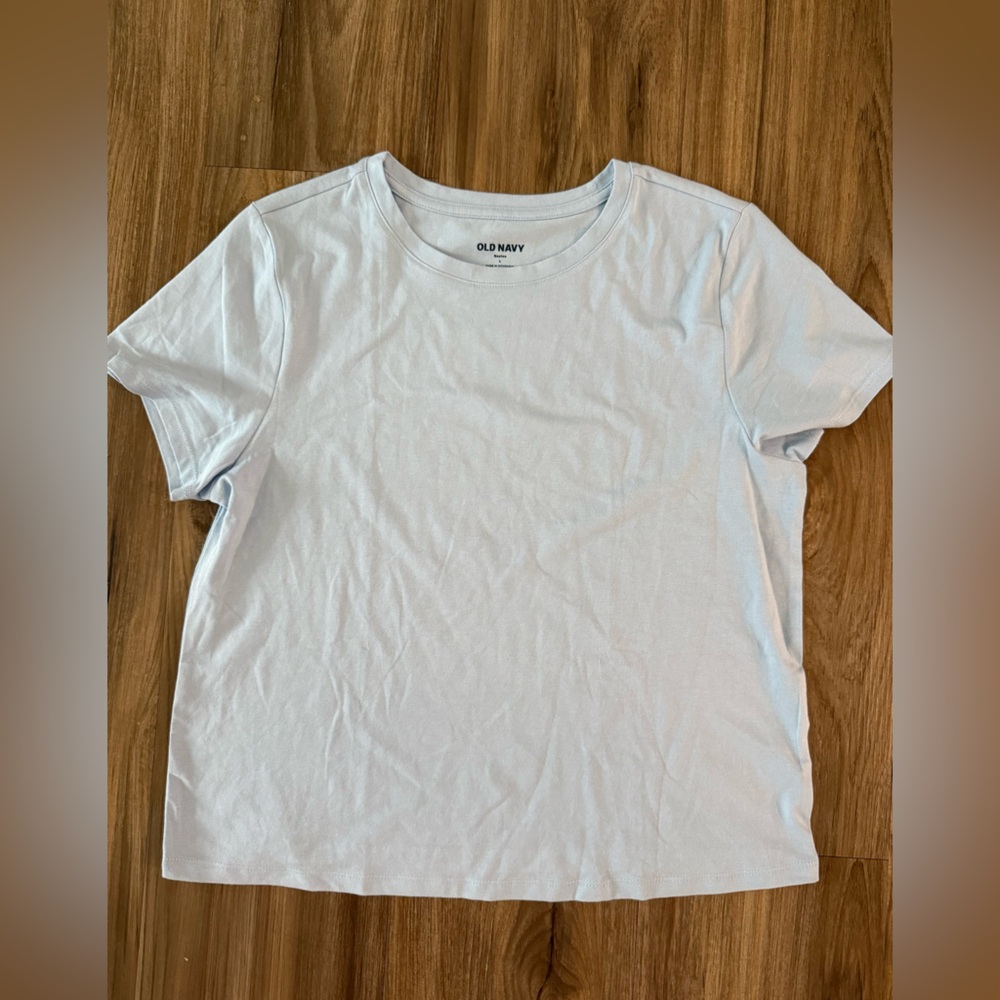 Old Navy women’s Sky Blue Short Sleeve Tee